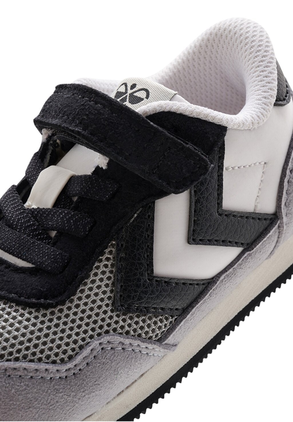 

Кроссовки на шнуровке REFLEX MULTI Hummel, серый