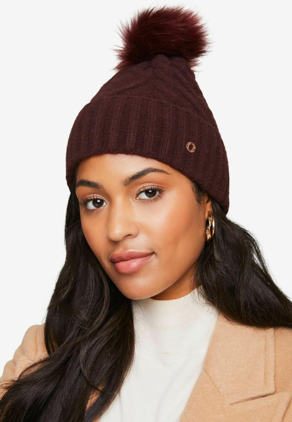 

Шапка REGULAR FIT Lipsy, красный