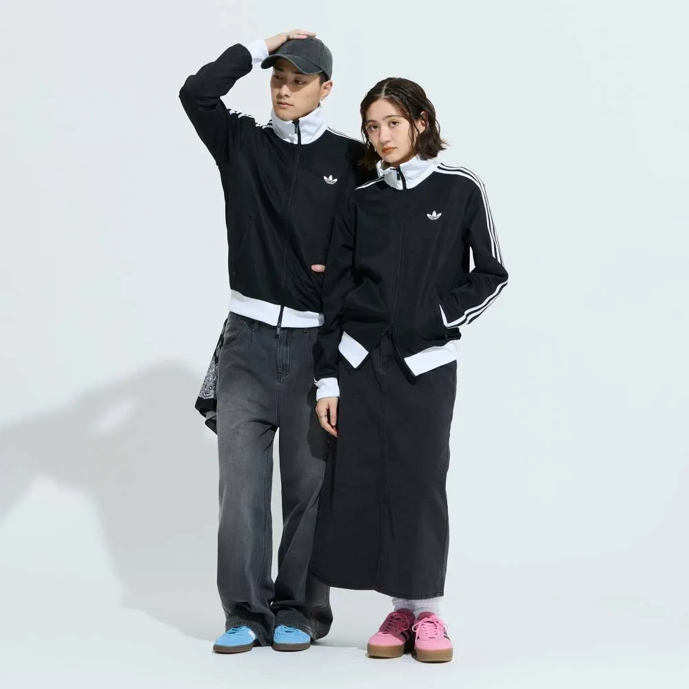 Классическая спортивная футболка Adidas, black
