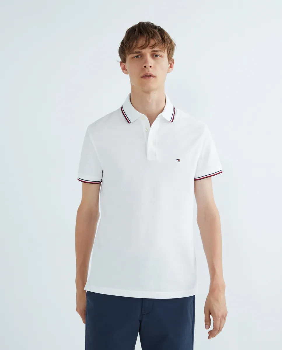 

Мужская рубашка поло с короткими рукавами и фирменной символикой Tommy Hilfiger, белый