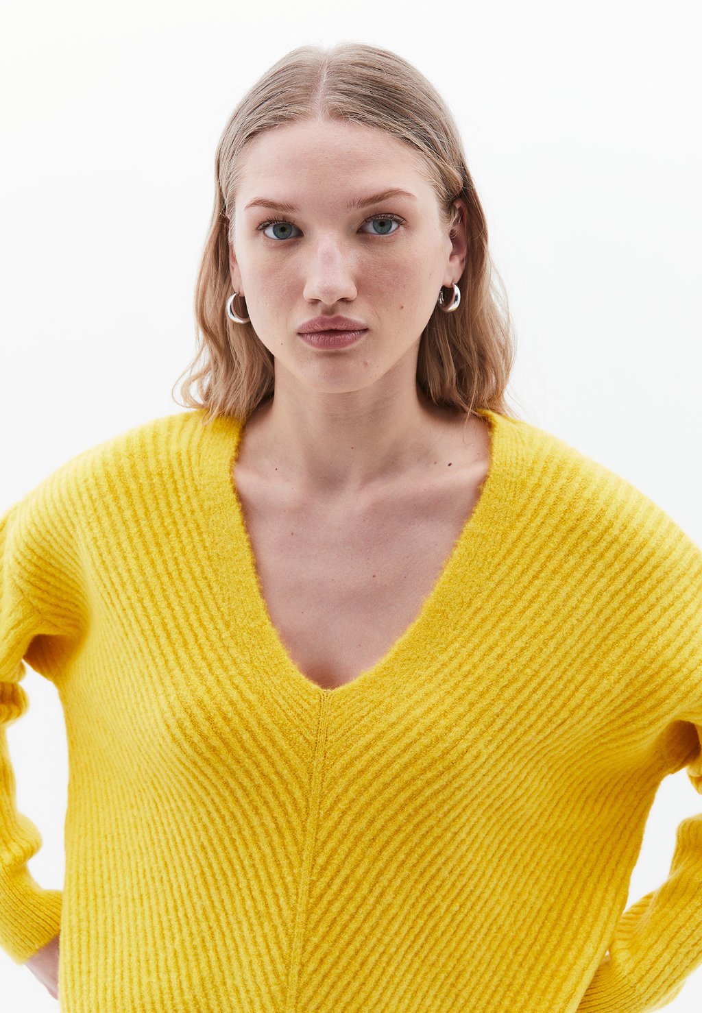 

Джемпер SOFT TOUCH V-NECK OXXO, желтый