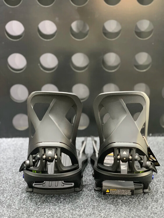 

Новые крепления Burton step-on w25 для мужчин и женщин, от начинающих до продвинутых, быстросъемные для сноуборда, черный цвет, одинарная задняя пластина, размер мужской m