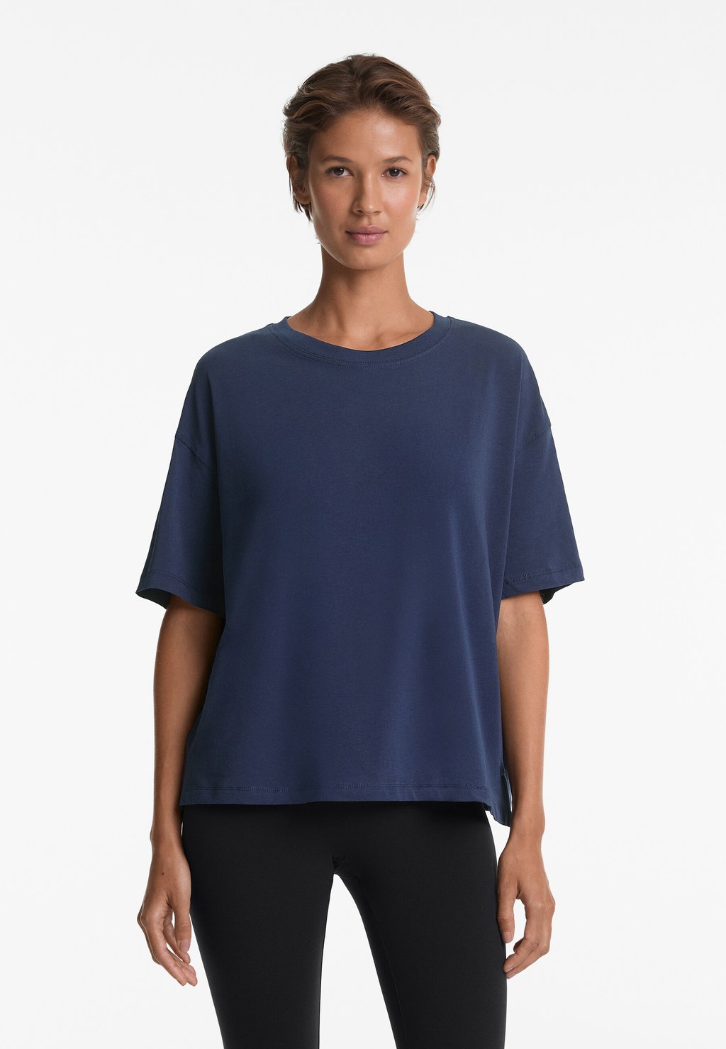 

Базовая футболка BOXY SHORT-SLEEVED COTTON BLEND OYSHO, темно-синий