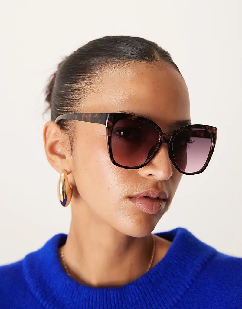 

Солнцезащитные очки «кошачий глаз» в деликте ASOS DESIGN