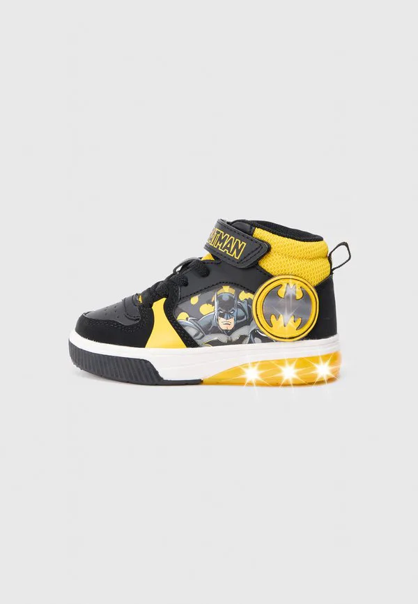 Кроссовки бэтмена с мигающей подошвой Friboo, Black/Yellow