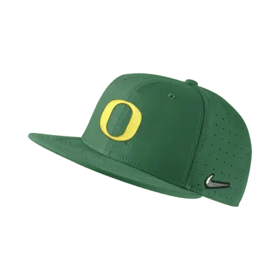 

Бейсболка Nike Oregon College Fitted Baseball Hat, цвет Apple Green