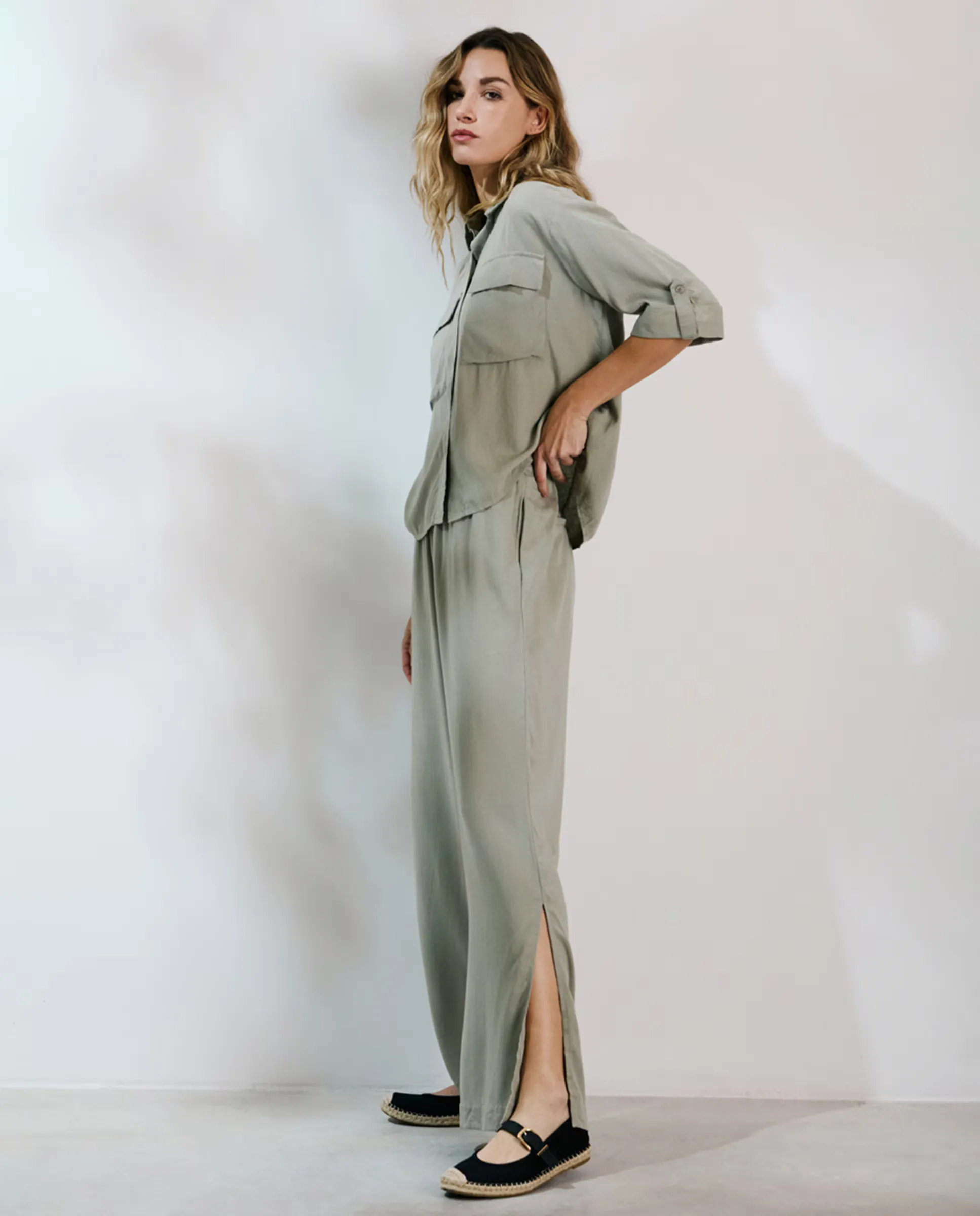 

Женские льняные брюки свободного кроя Vero Moda, зеленый