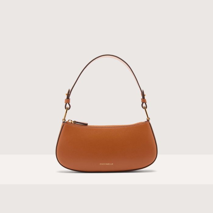 

Мини-сумка Coccinelle Merveille Calf Cocker, цвет Cuir