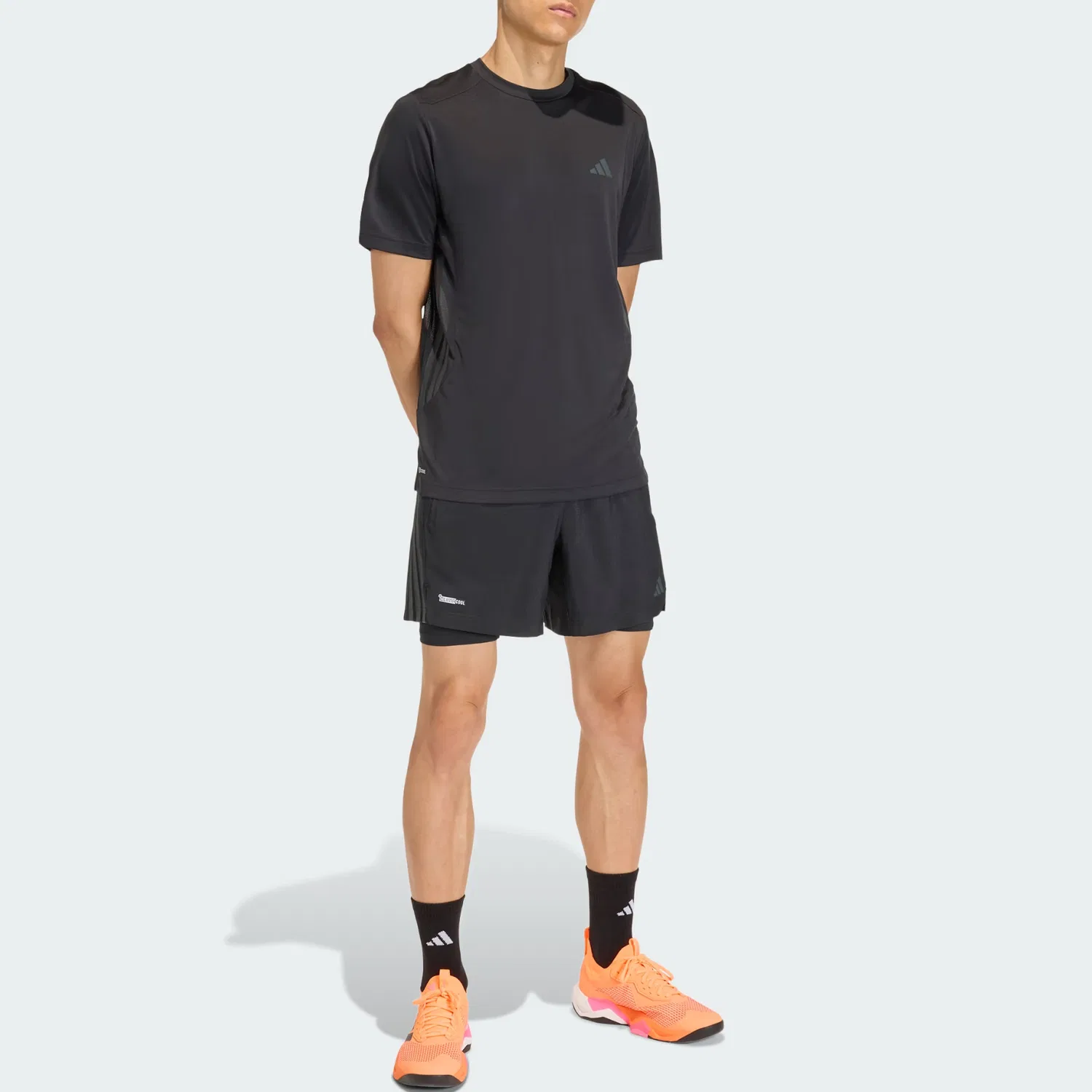 Спортивные шорты Adidas TECH ESSENTIALS Climacool черные — фото 3