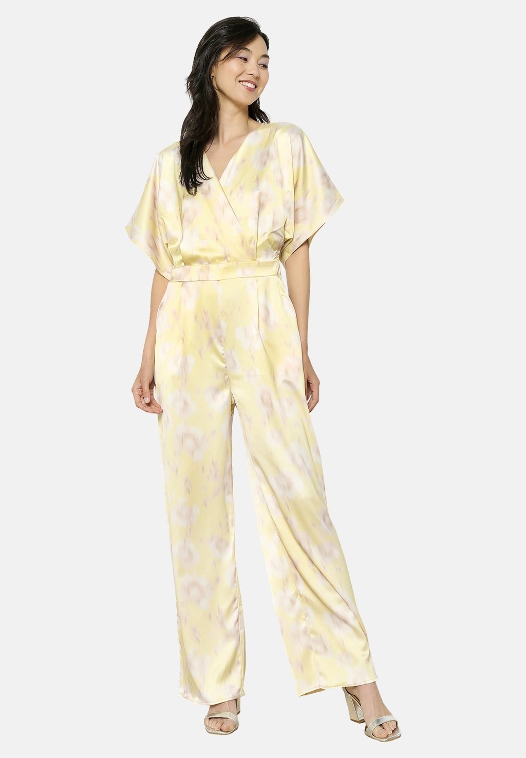 

Комбинезон WITH FLUTTER SLEEVES LolaLiza, светло-желтый
