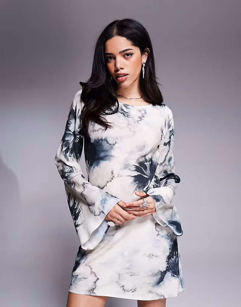 

ASOS DESIGN мини-платье с косым вырезом и крупным цветочным принтом