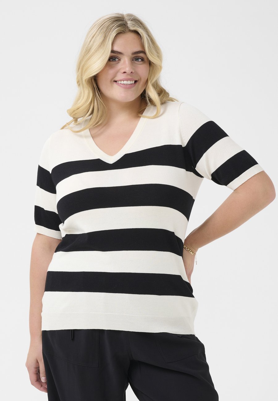 

Футболка Kaffe Curve LIZZY STRIPED V-NECK, Turtledove Black Boldstripe/Black, Черный, Футболка Kaffe Curve LIZZY STRIPED V-NECK, Turtledove Black Boldstripe/Black