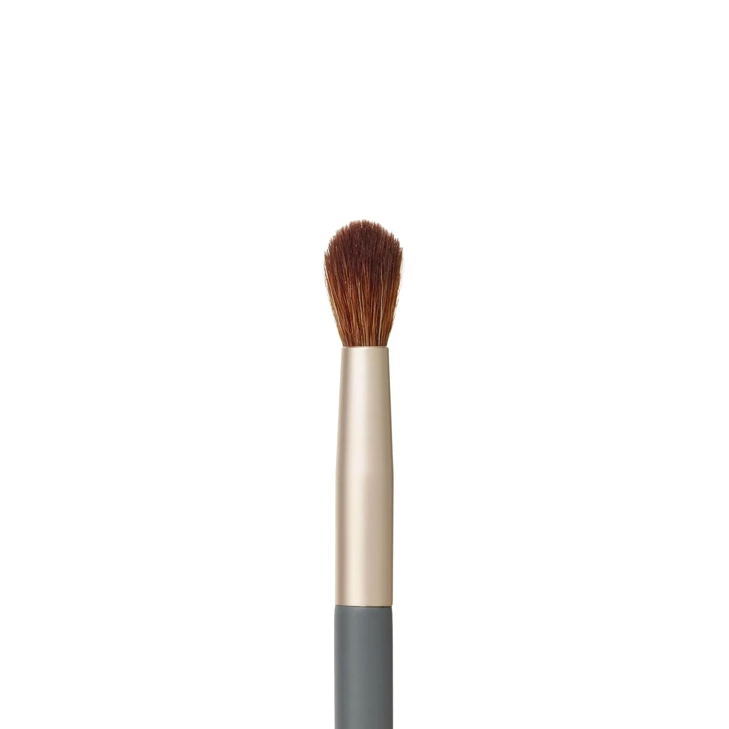 Jane Iredale Кисть Crease Brush, Small, Tapered, универсальная косметическая кисть для безупречного растушевки средств для глаз и лица, Vegan, Cruelty Free, Grey — фото 2