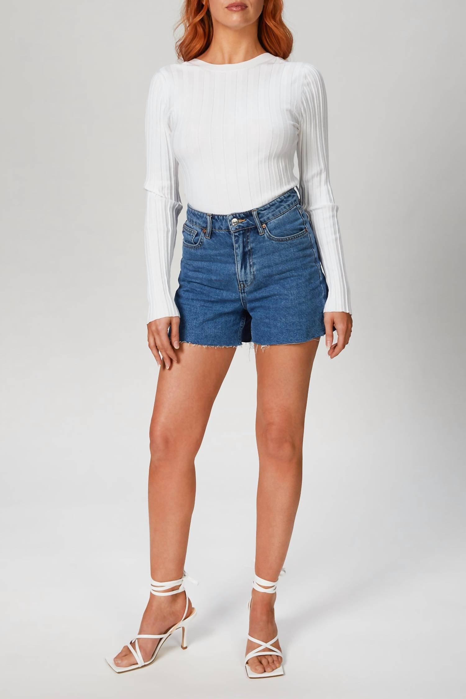 

Топ Justine Tricot в белом цвете IN THE MOOD FOR LOVE