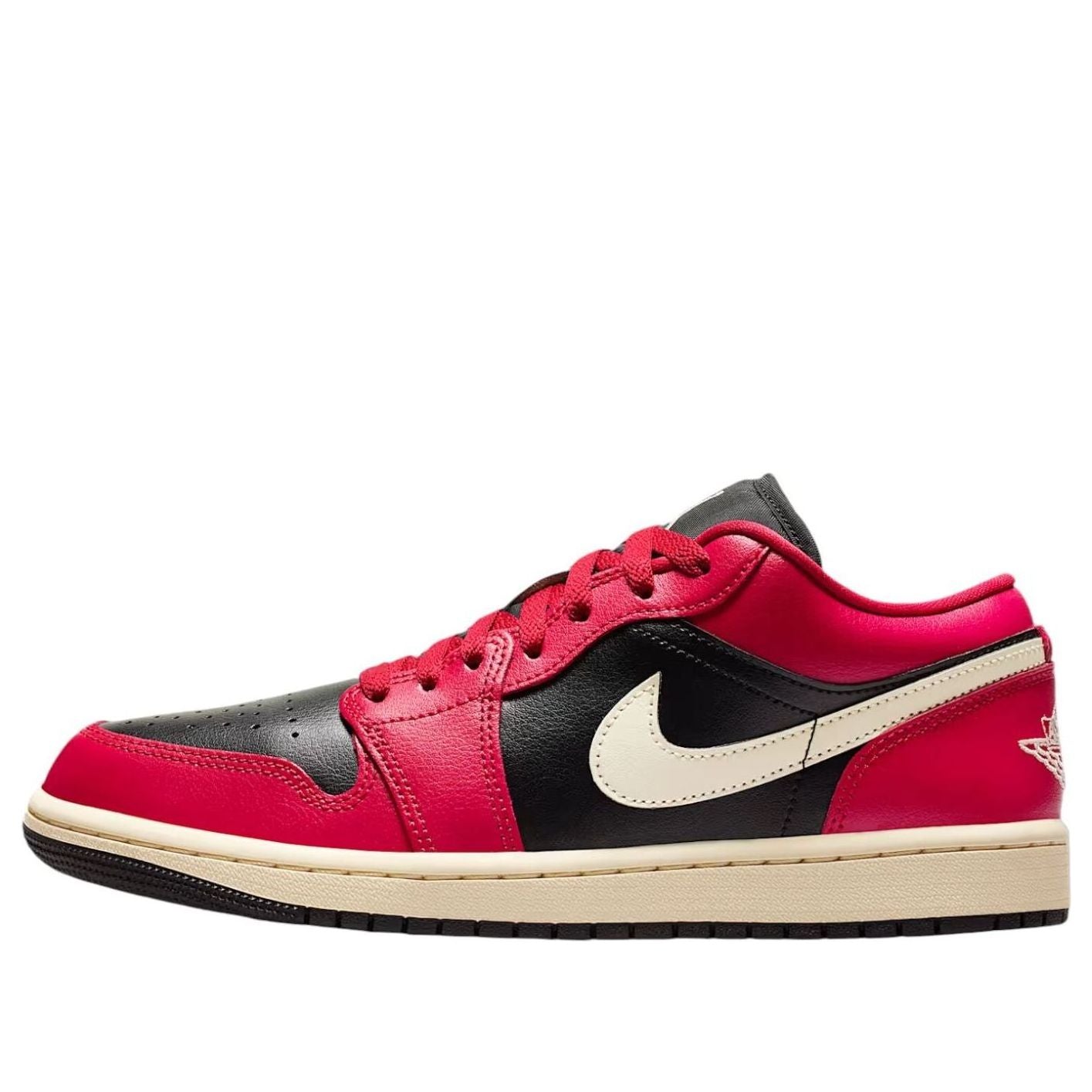 Кроссовки (WMNS) Air Jordan 1 Low 'Mystic Hibiscus Black Coconut Milk'