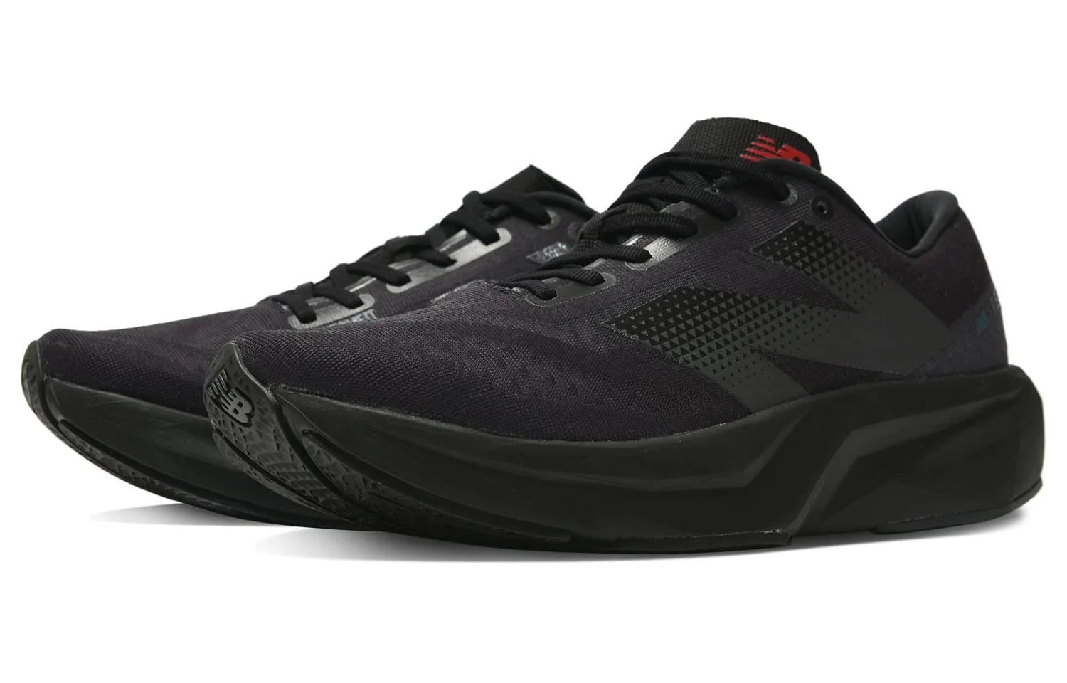 FuelCell Rebel V4 Magnet Black New Balance, черный зеленый — фото 3
