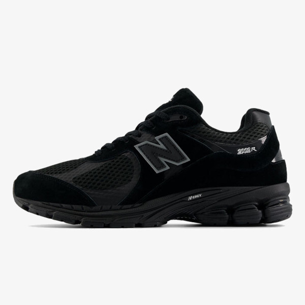 

Кроссовки 2002в. New Balance, черный