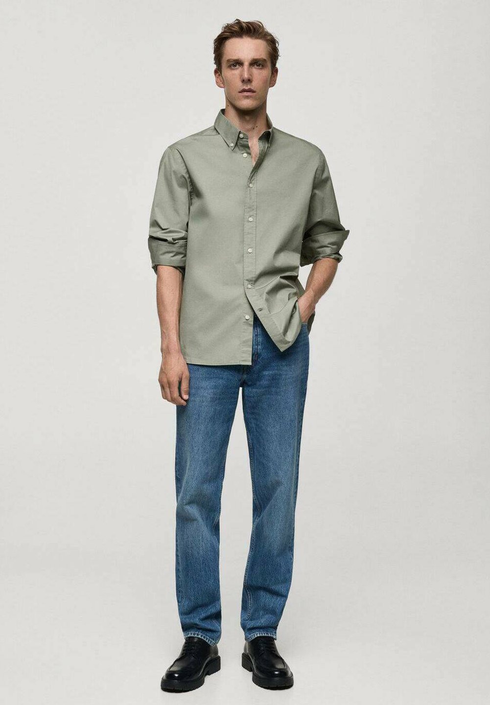 

Рубашка REGULAR FIT Mango, хаки