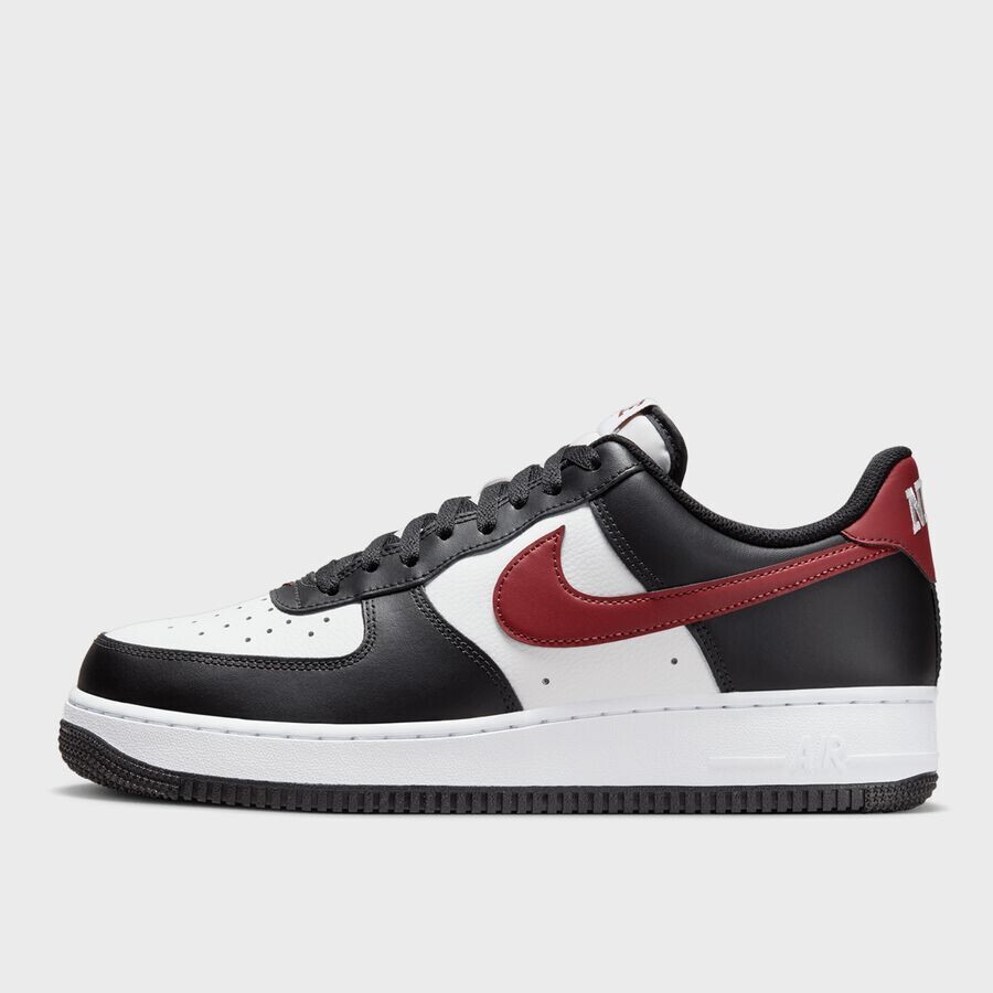 

Кроссовки Air Force 1 '07 NIKE, цвет black/dark team red/summit white/white
