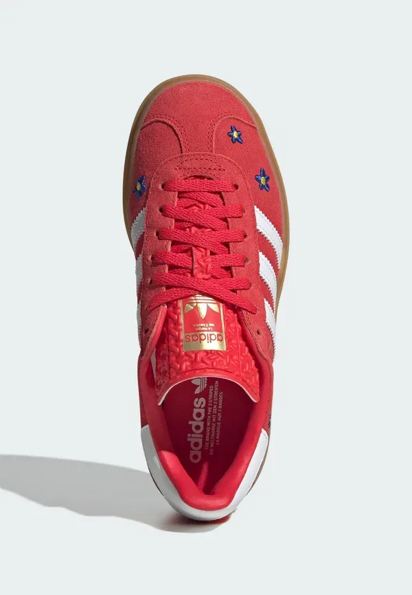 Кроссовки Adidas Originals Gazelle Bold J, чистый рубин/футвор белый/жевательная резинка 1 — фото 3