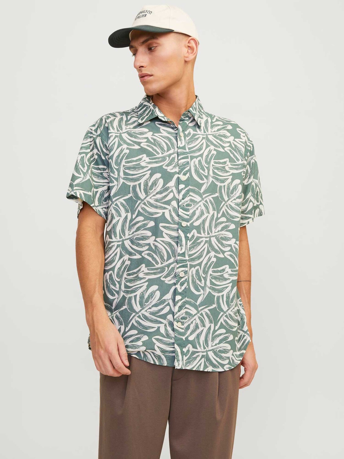 

Рубашка Jack & Jones JORLAFAYETTE AOP SHIRT SS, зеленый