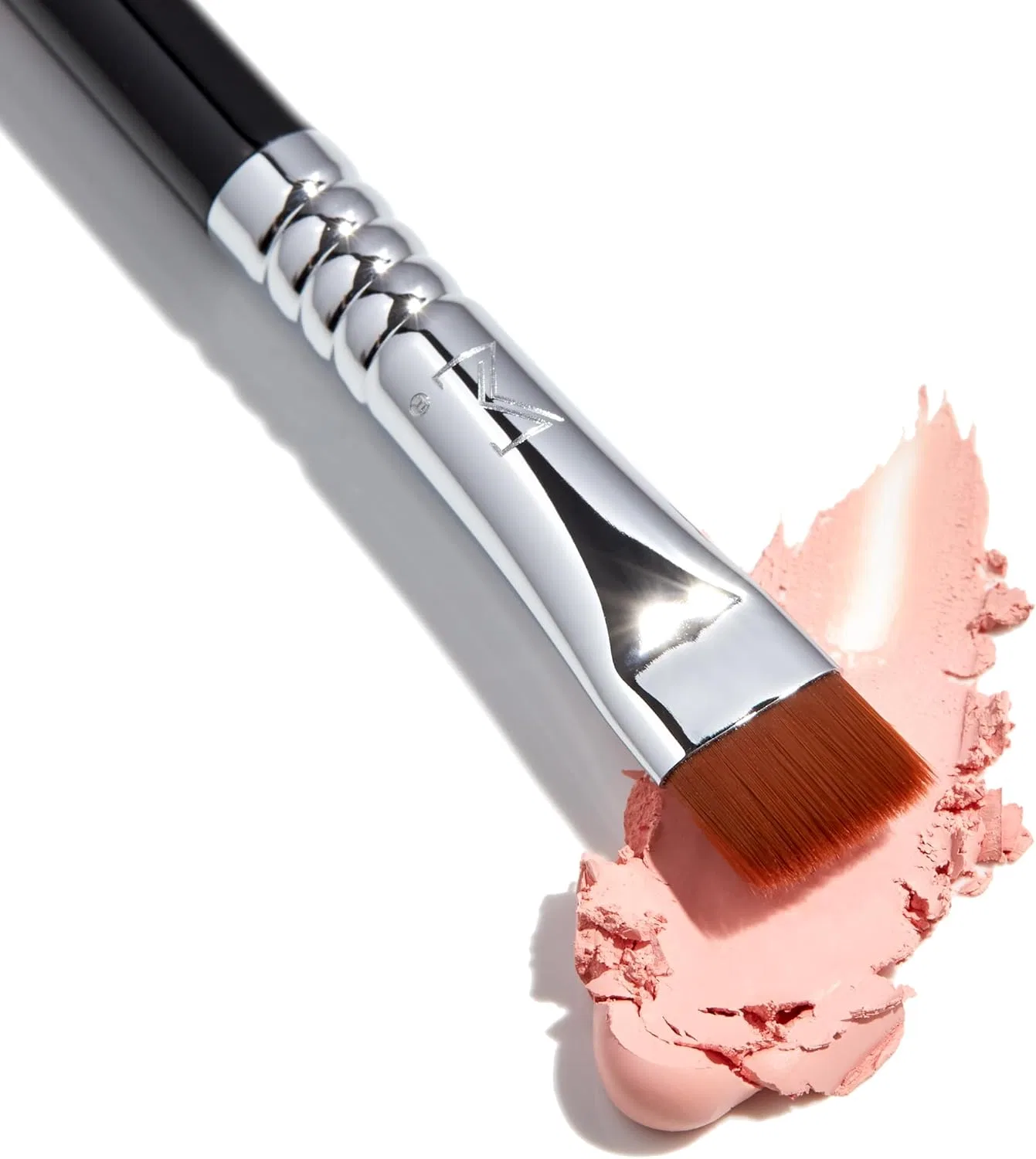 Кисть для подводки Sigma Beauty E15 Flat Definer Brush — фото 4