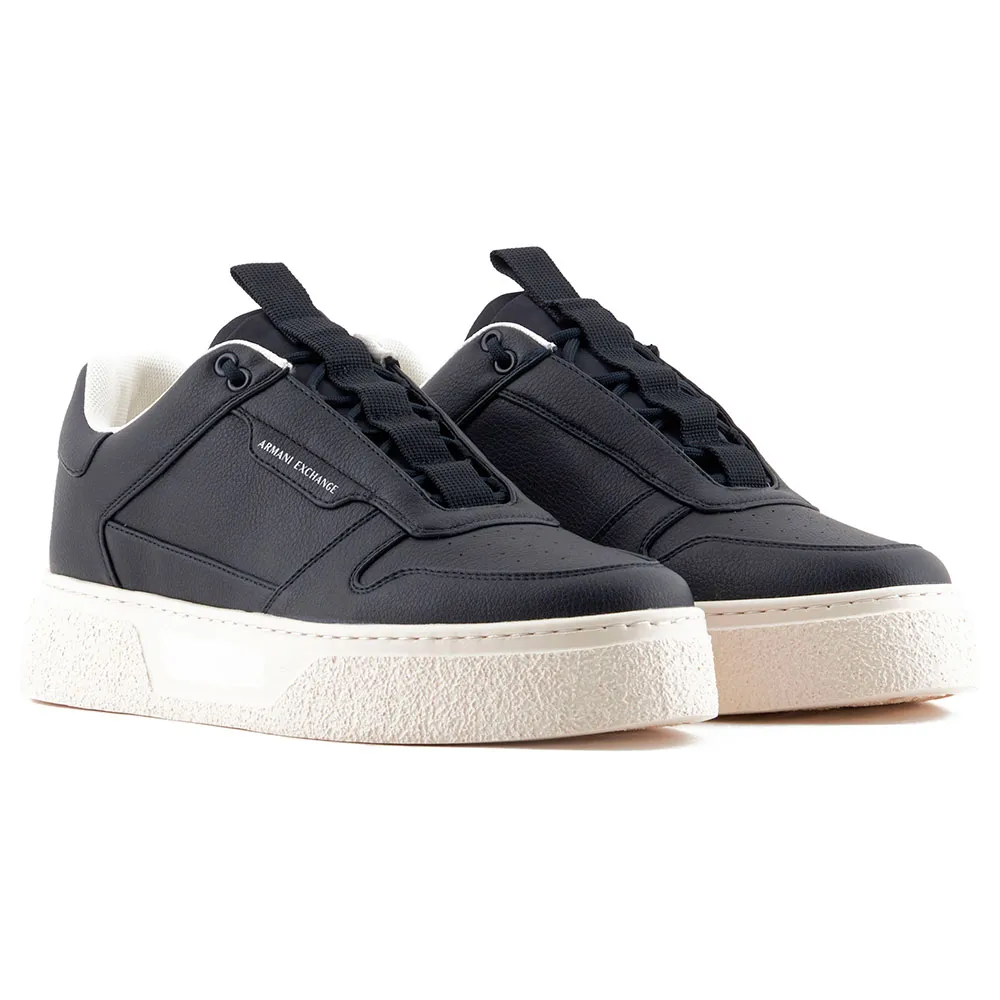 

Кроссовки Armani Exchange XUX244_XV914, черный