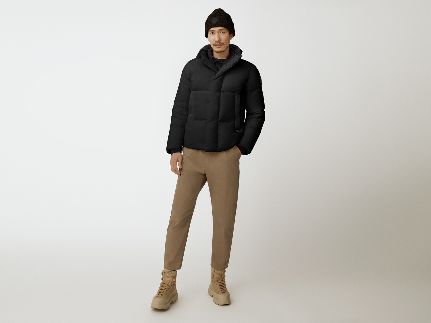 

Пуховик Canada Goose Everett, черный