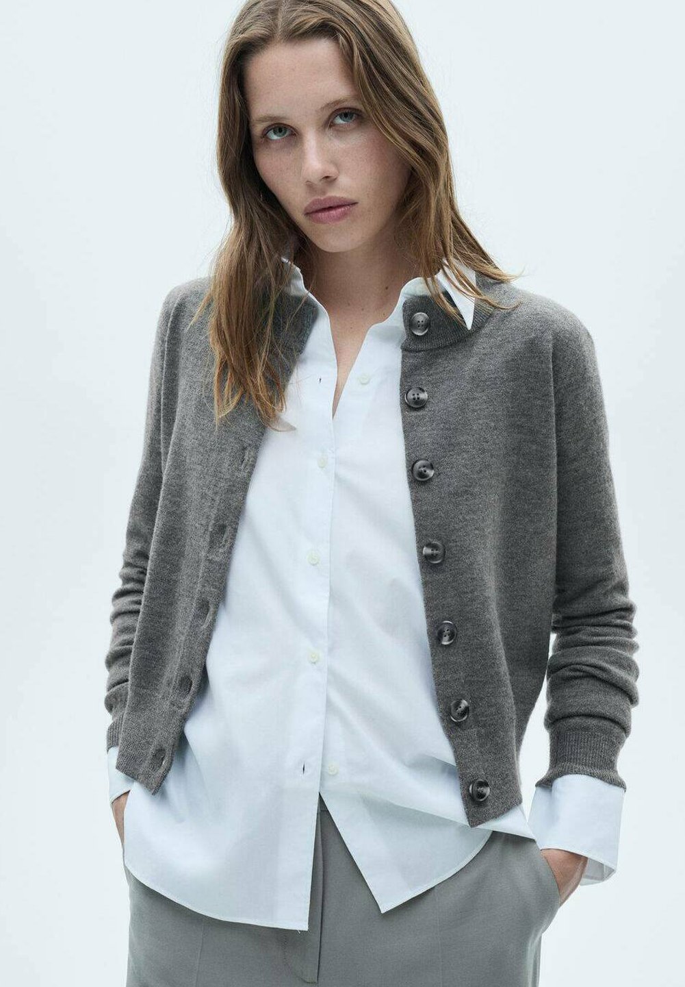 

Кардиган Mango, цвет Mottled Dark Grey