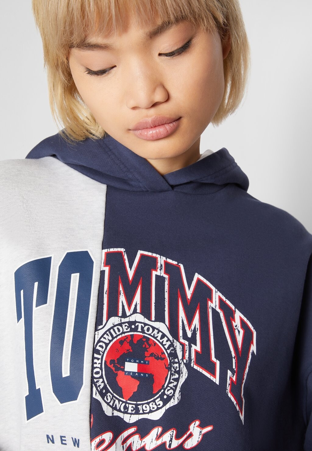 

Толстовка COLLEGE SPLICING HOOD Tommy Jeans, темно-синий