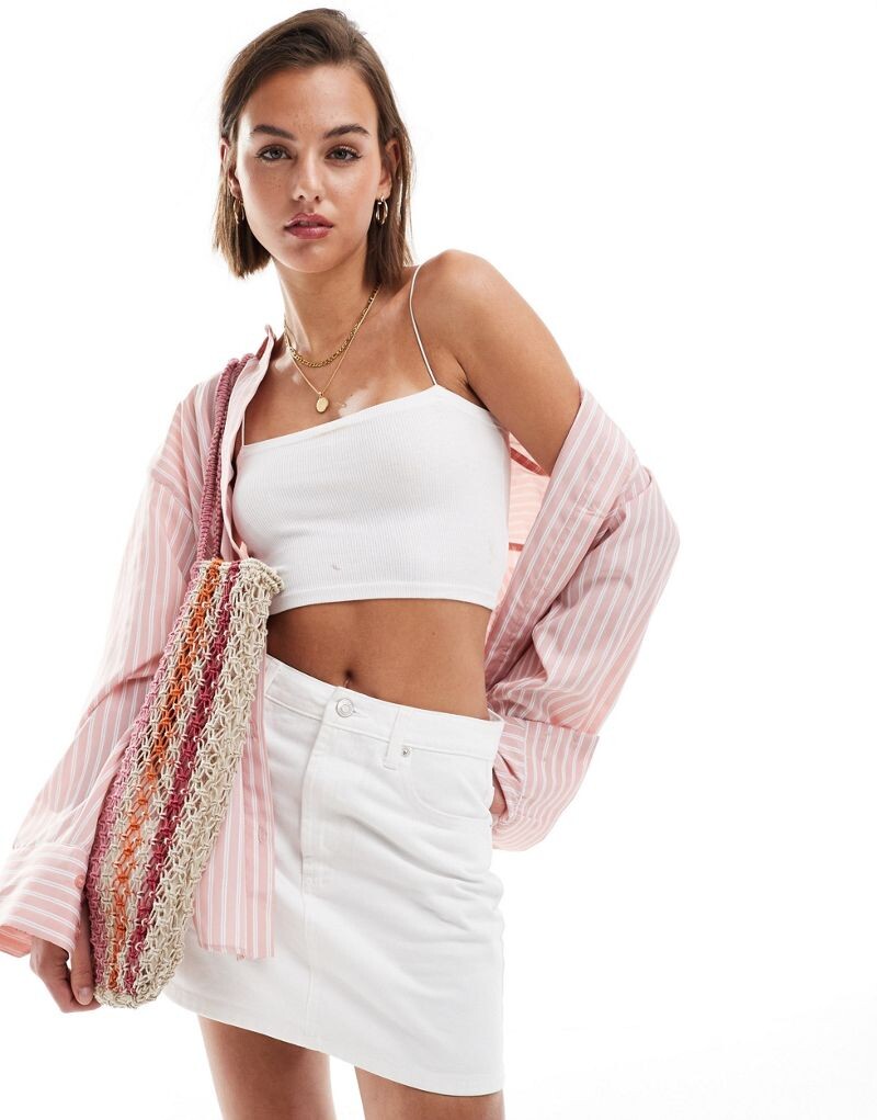 

Бежевая джинсовая мини-юбка с завышенной талией ASOS