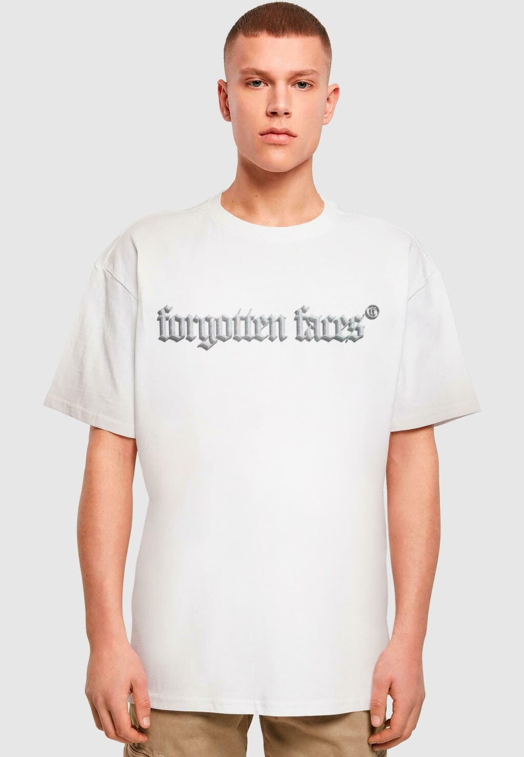 

Футболка с принтом Broken Marble Oversize Tee Forgotten Faces, белая