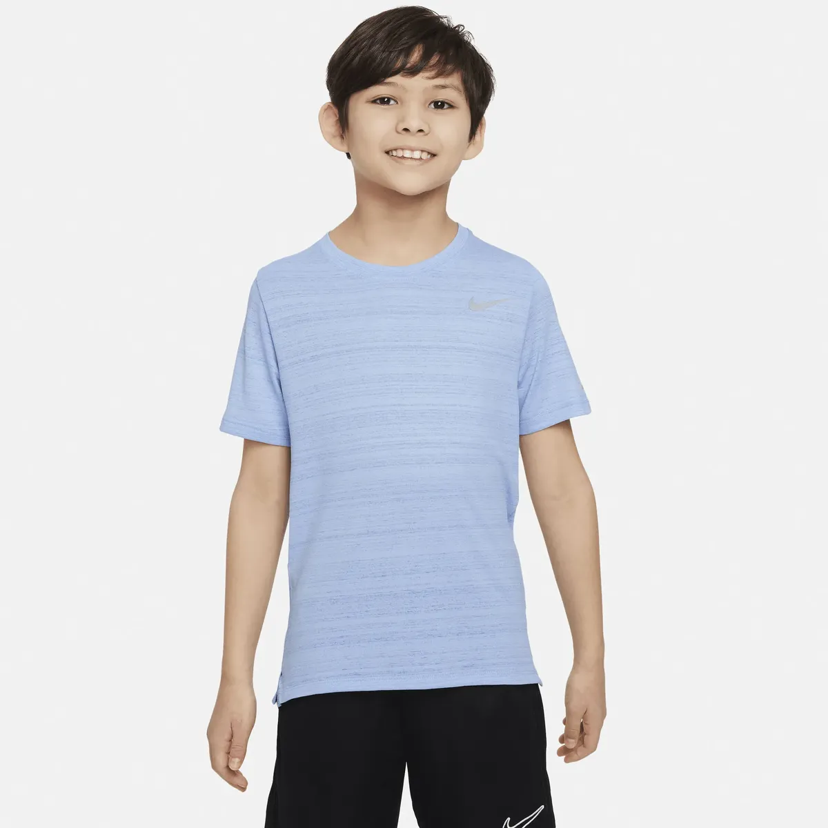 

Тренировочная футболка Nike "Dri-FIT Miler Big Kids' (Boys') Training Top", синий