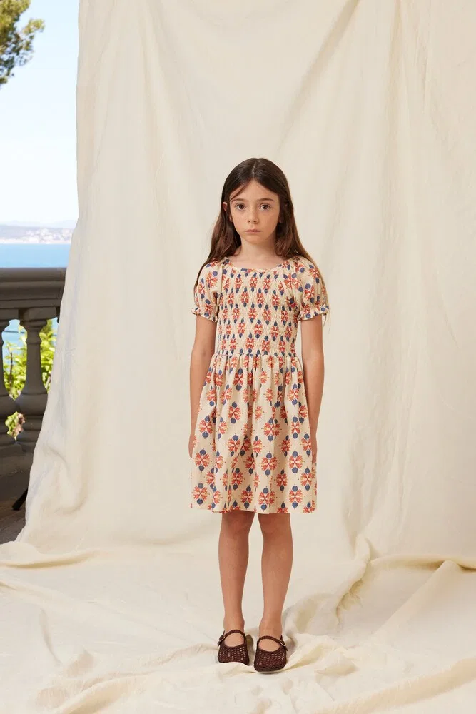 Хлопковое платье Kaia с принтом и сборками Bebe Organic, мультиколор — фото 4