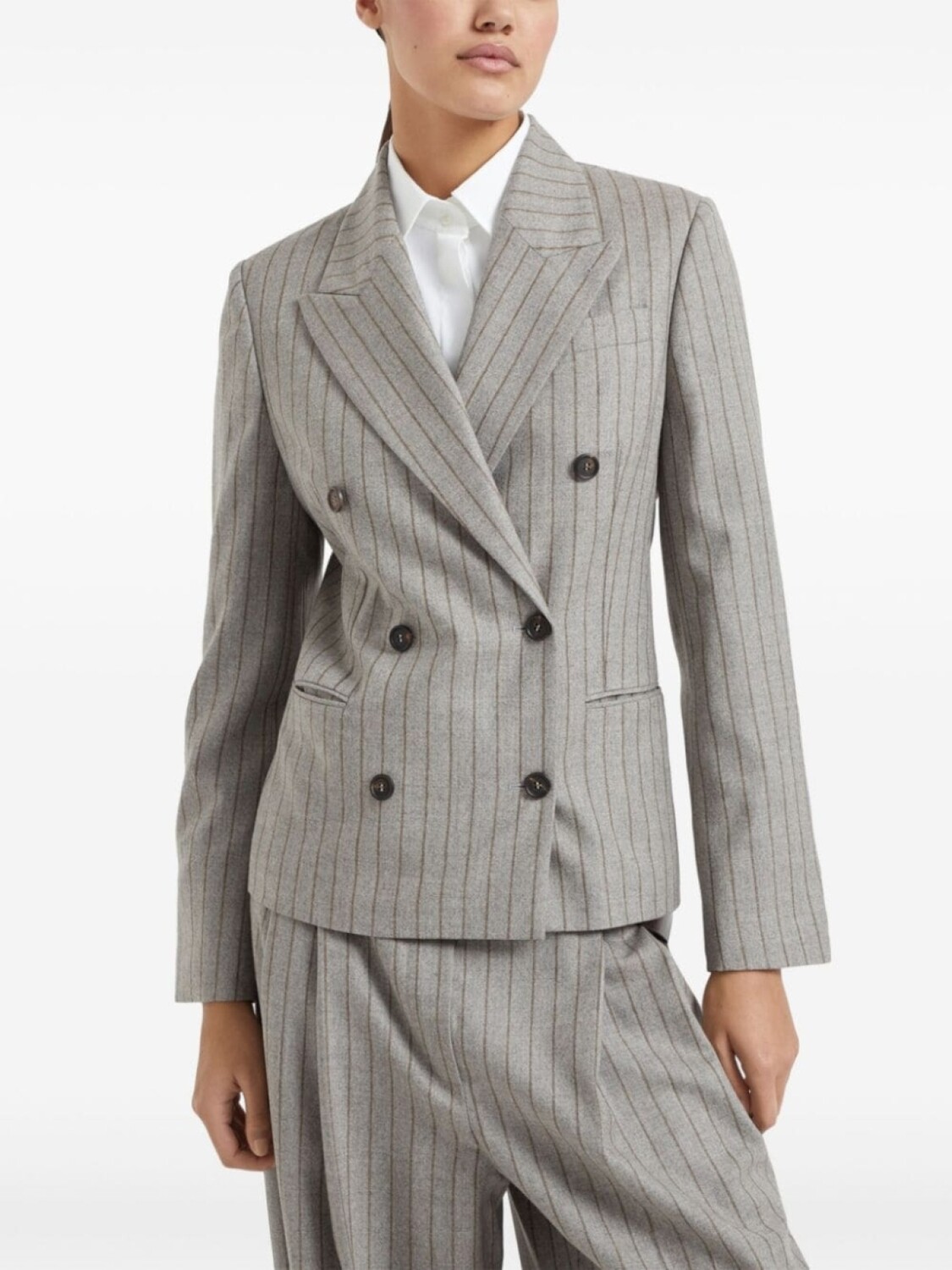 

Brunello Cucinelli двубортный пиджак в тонкую полоску, серый