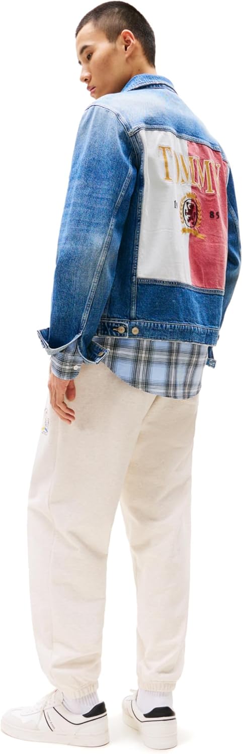 Мужская легкая джинсовая куртка Trucker с вышитым логотипом Tommy Jeans Tommy Hilfiger, Denim Medium — фото 4