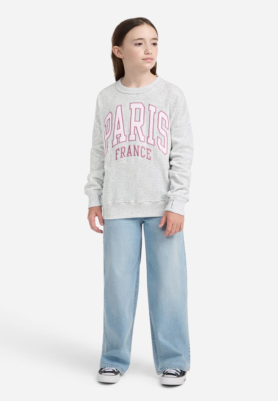 Толстовка Abercrombie & Fitch I HEART PARIS CREW, Light Grey Heather/Light Grey — фото 2