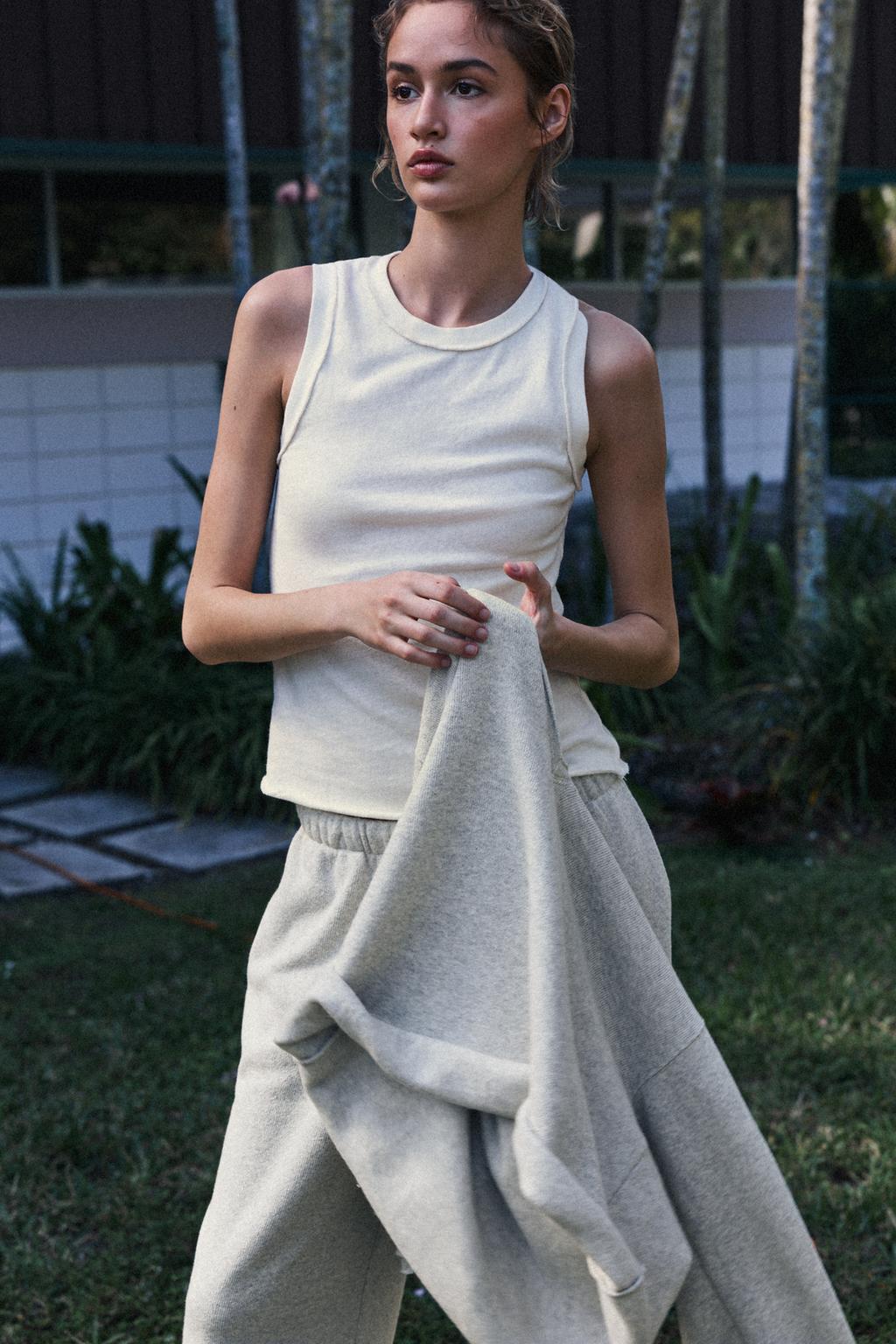 

Хлопковый топ без рукавов ZARA, экрю