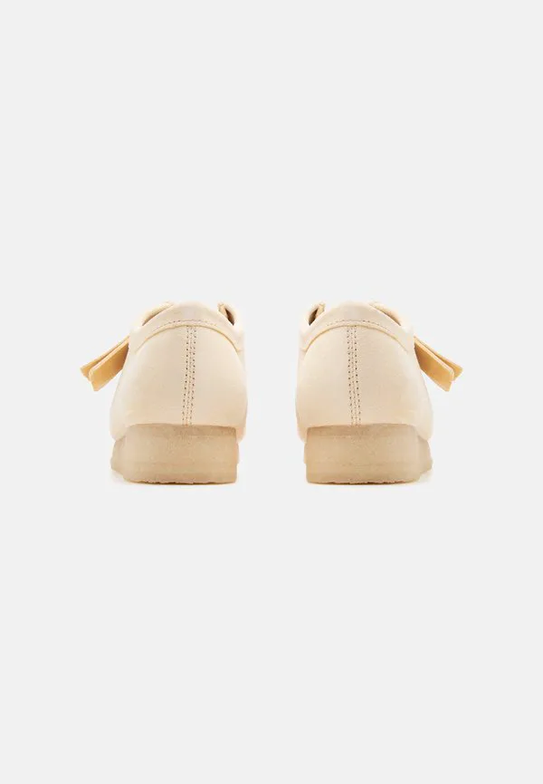 Повседневные кроссовки wallabee на шнуровке Clarks Originals, Pale Yellow — фото 3