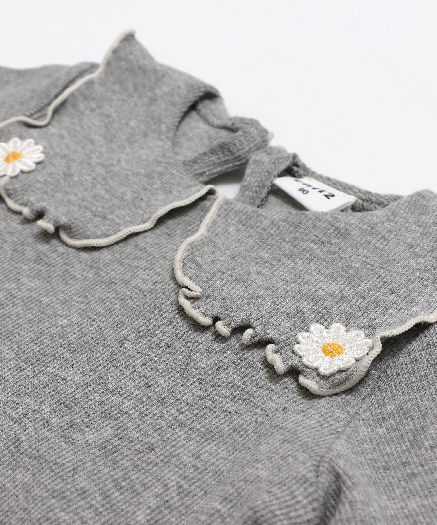 Детская футболка chil2 с длинным рукавом и большим воротником — фото 4