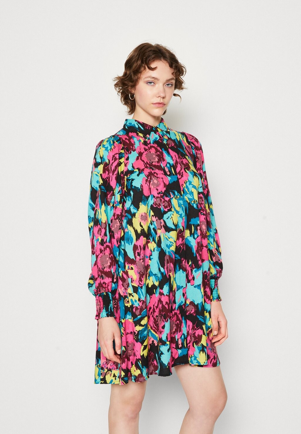 

Классическая рубашка YAS YASIKATI SHIRT DRESS, черный/икати