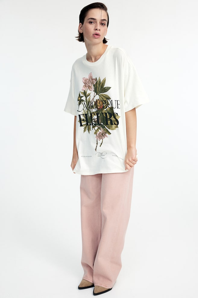 

Футболка оверсайз с узором H&M, мультиколор