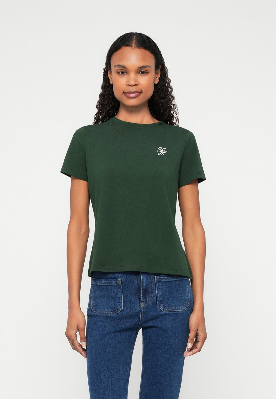 

Футболка Tommy Hilfiger SCRIPT TEE, National Forest/Dark Green, Зеленый, Футболка Tommy Hilfiger SCRIPT TEE, National Forest/Dark Green