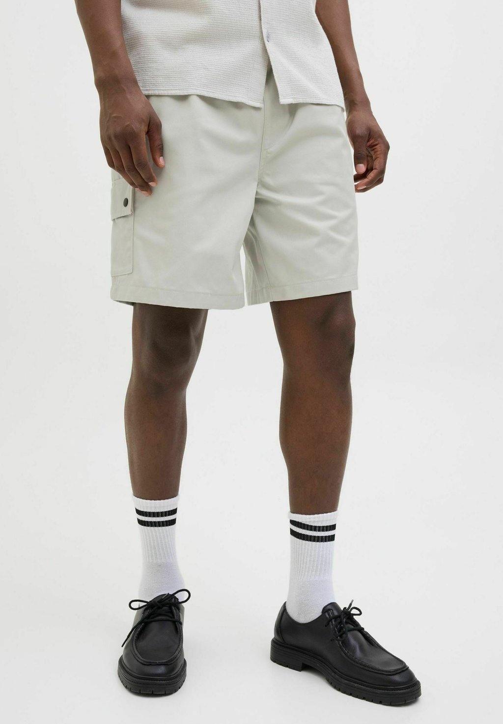 

Шорты WIDE FIT Jack & Jones, серый