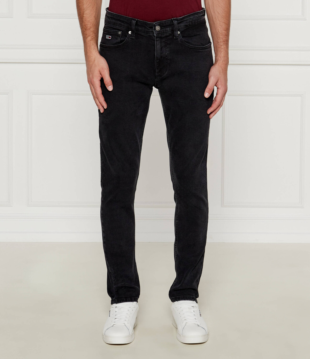 

Джинсы Tommy Jeans AUSTIN Slim Fit, черный