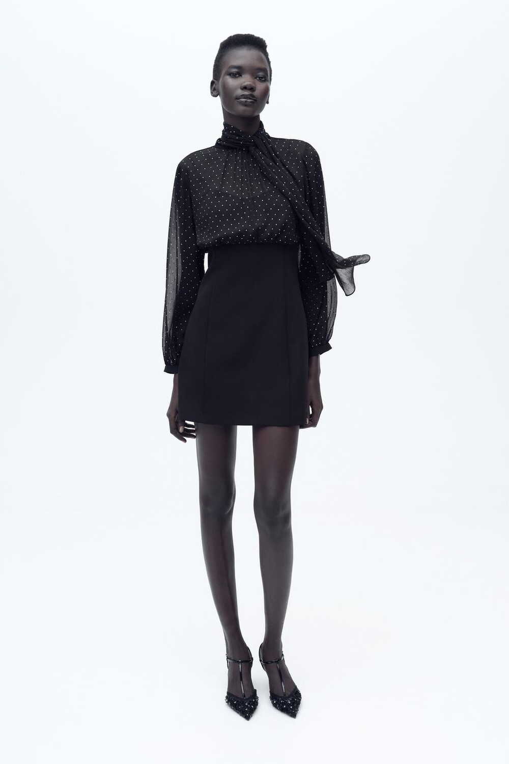 

Блестящее контрастное мини-платье ZARA, черный