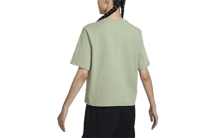 Футболка серии Sportswear Essentials женская, цвет масляно-зеленый/цвет масляно-зеленый Nike — фото 2