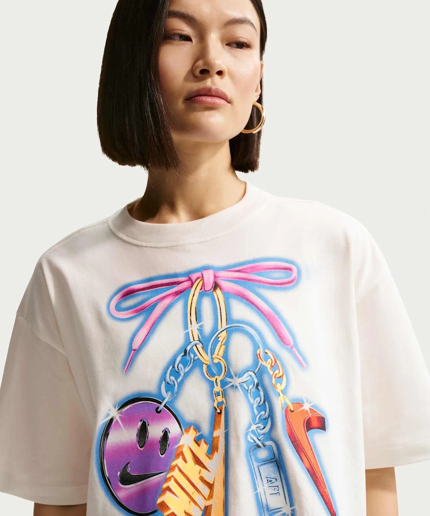 Женская футболка Nike Sportswear Classic Oversized — фото 3