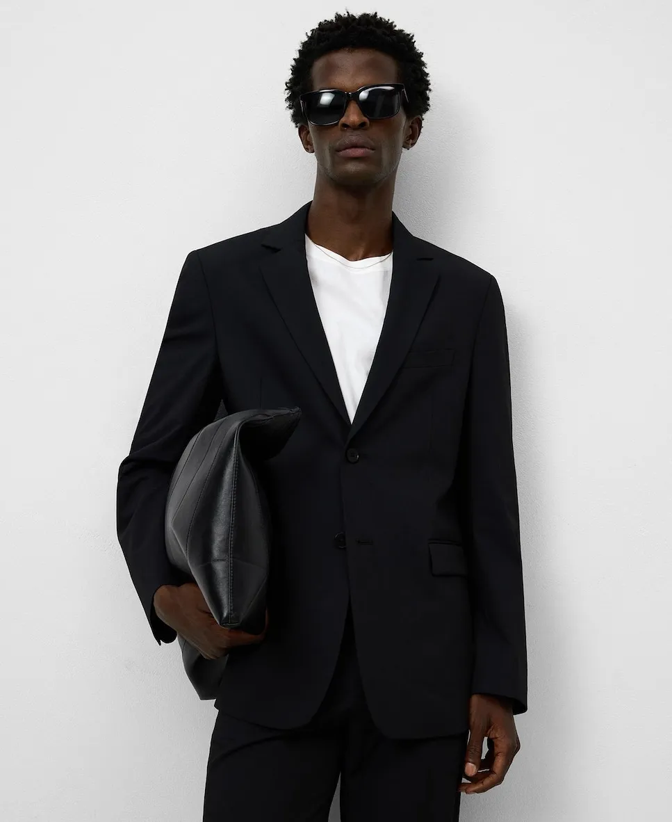 

Мужской пиджак строгого кроя с узкой посадкой Adolfo Dominguez, черный