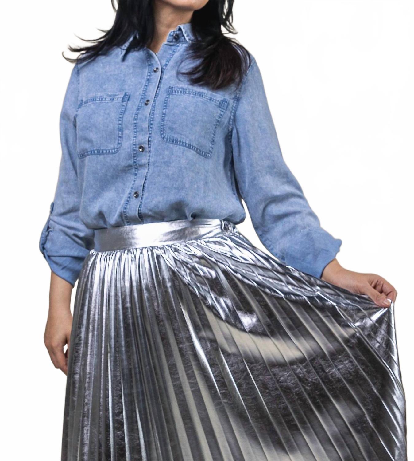 

Джинсовая рубашка на пуговицах в светло-голубом цвете Doe and Rae